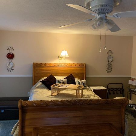 Emerald Necklace Inn Bed&Breakfast Lakewood Exteriör bild