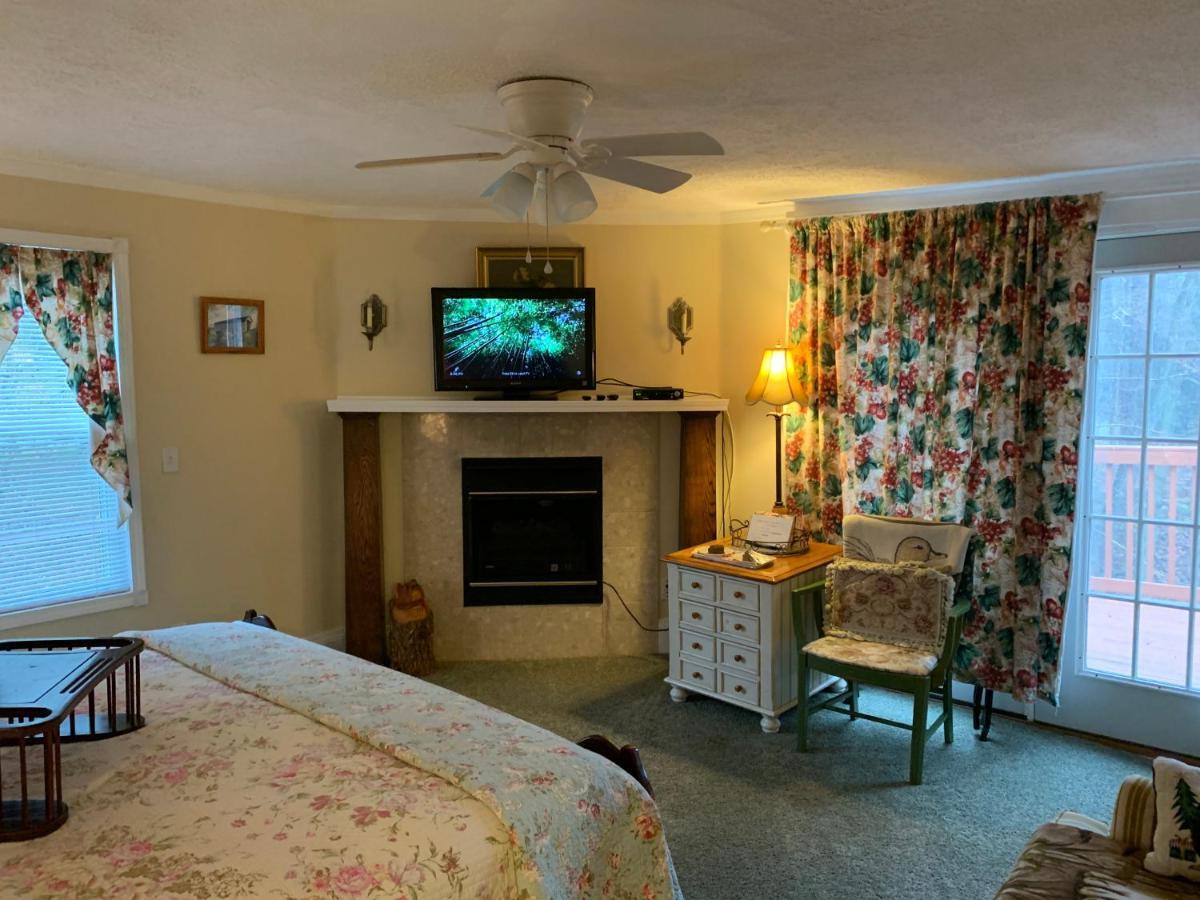Emerald Necklace Inn Bed&Breakfast Lakewood Exteriör bild