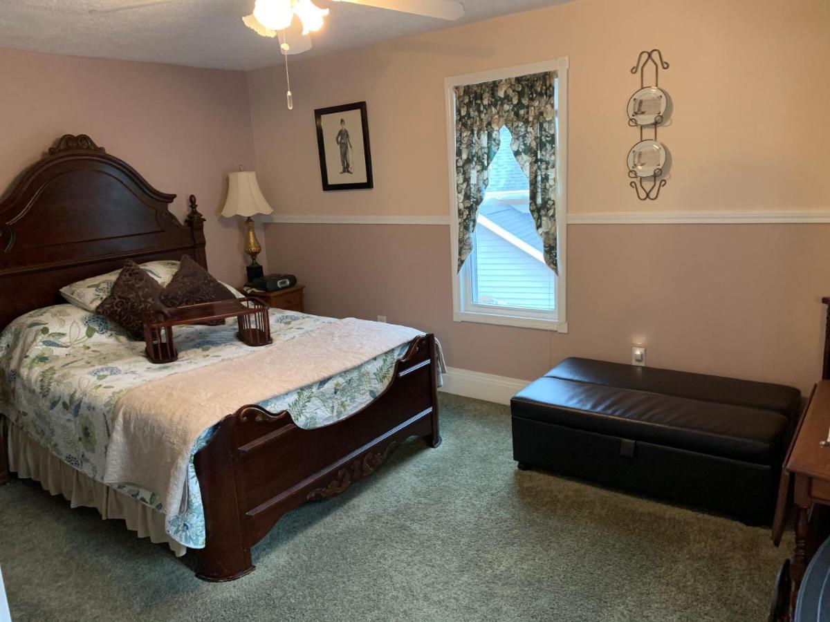 Emerald Necklace Inn Bed&Breakfast Lakewood Exteriör bild