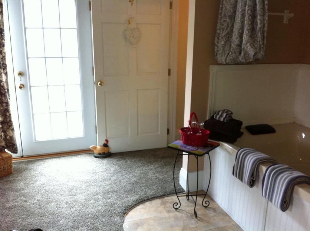 Emerald Necklace Inn Bed&Breakfast Lakewood Rum bild
